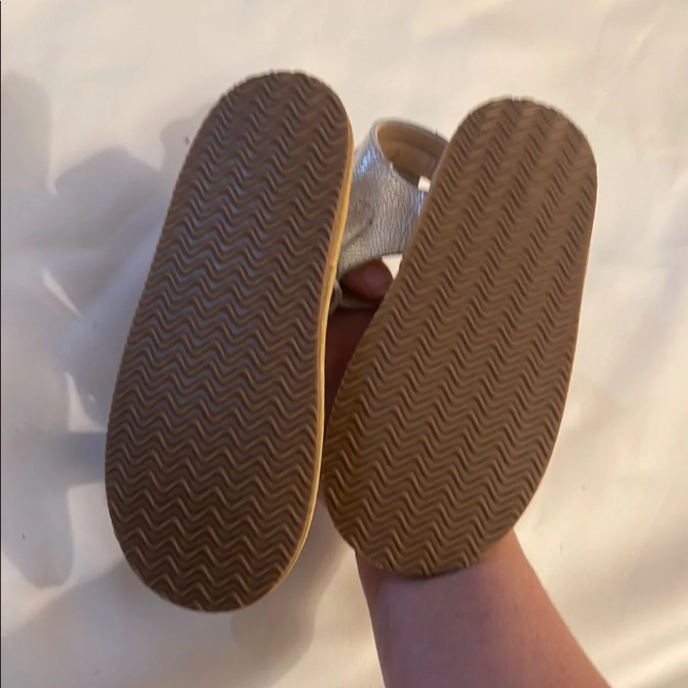 Glitter‎ and Dirt Kids Silver Sandals